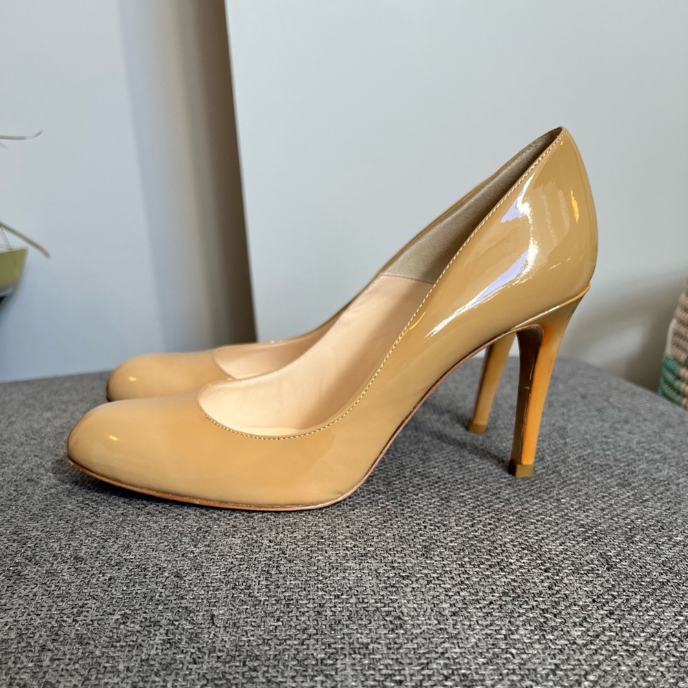 LK Bennett Shoe, Shilo Patent Pump, Size 38/US 8), Taupe
